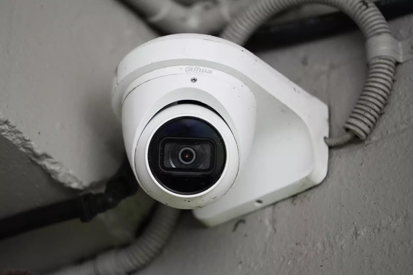 australian-defense-department-to-remove-chinese-made-cameras.jpg
